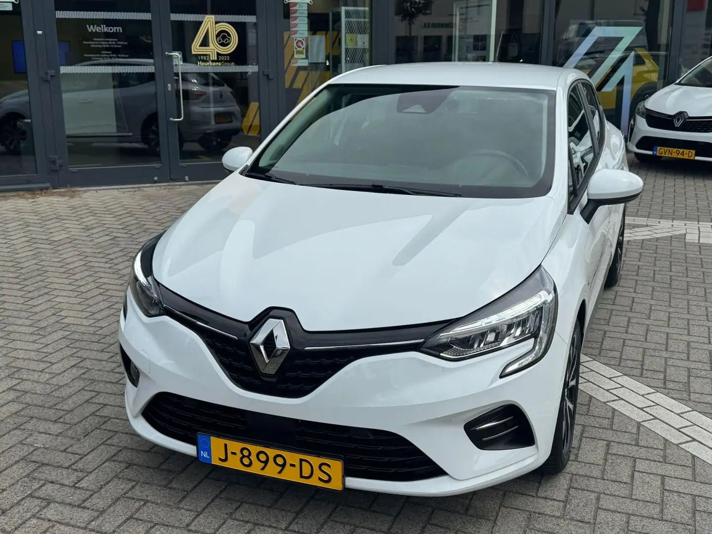 Renault Clio TCe 90 Zen | BTW Auto | NL Auto | Blanco - 2