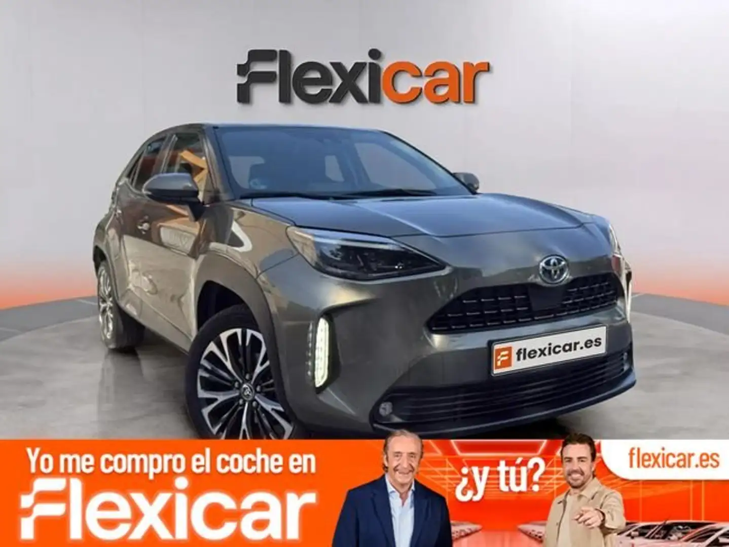 Toyota Yaris Cross 120H Style Gris - 1