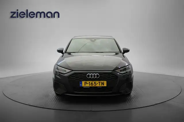 Audi A3 view 14