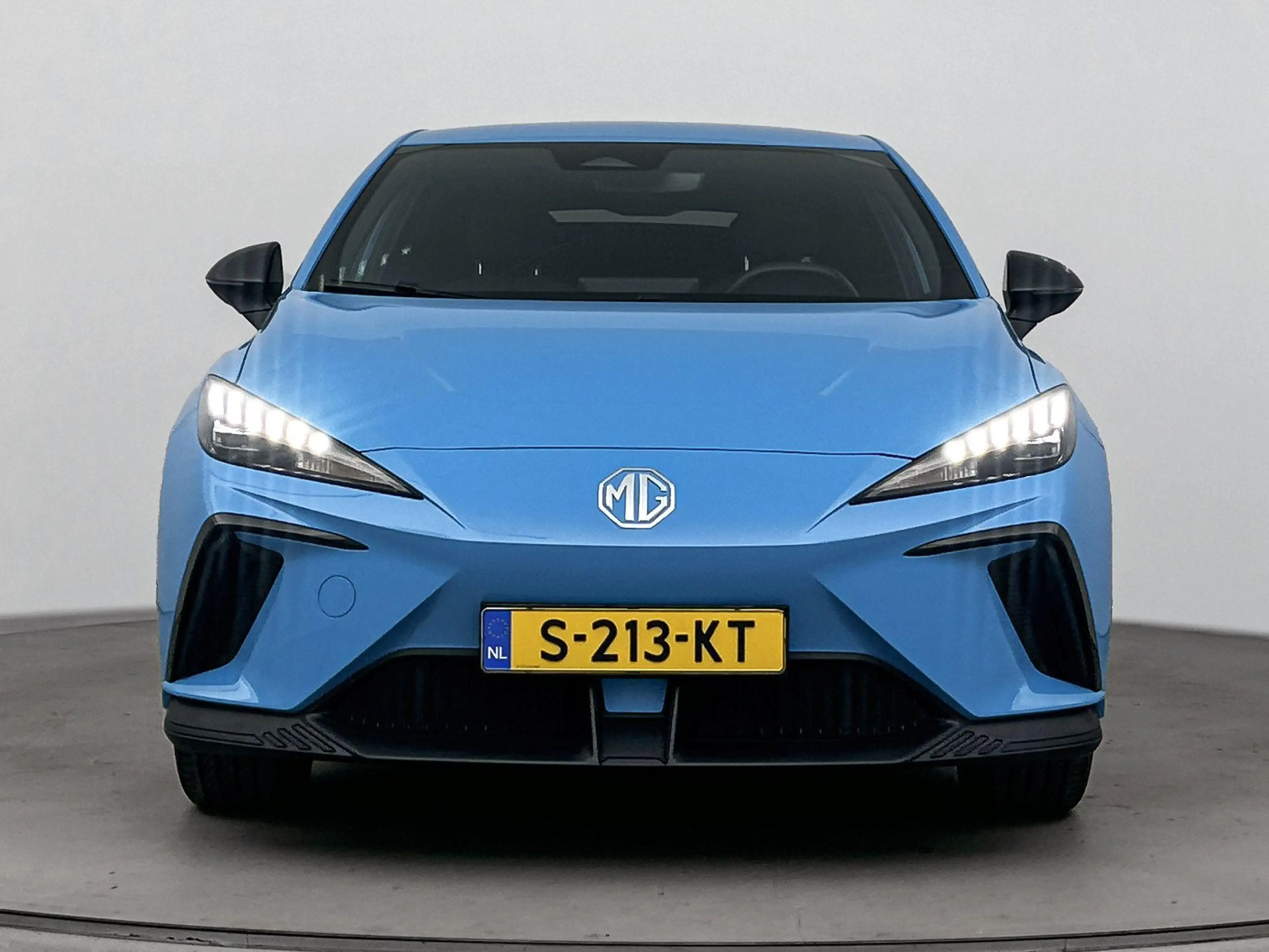 MG MG4 Electric 204 pk 64 kWh Comfort | Accu 96% | Apple — photo 15