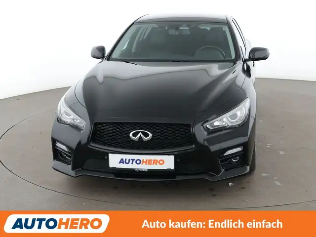Infiniti Q50 view 9