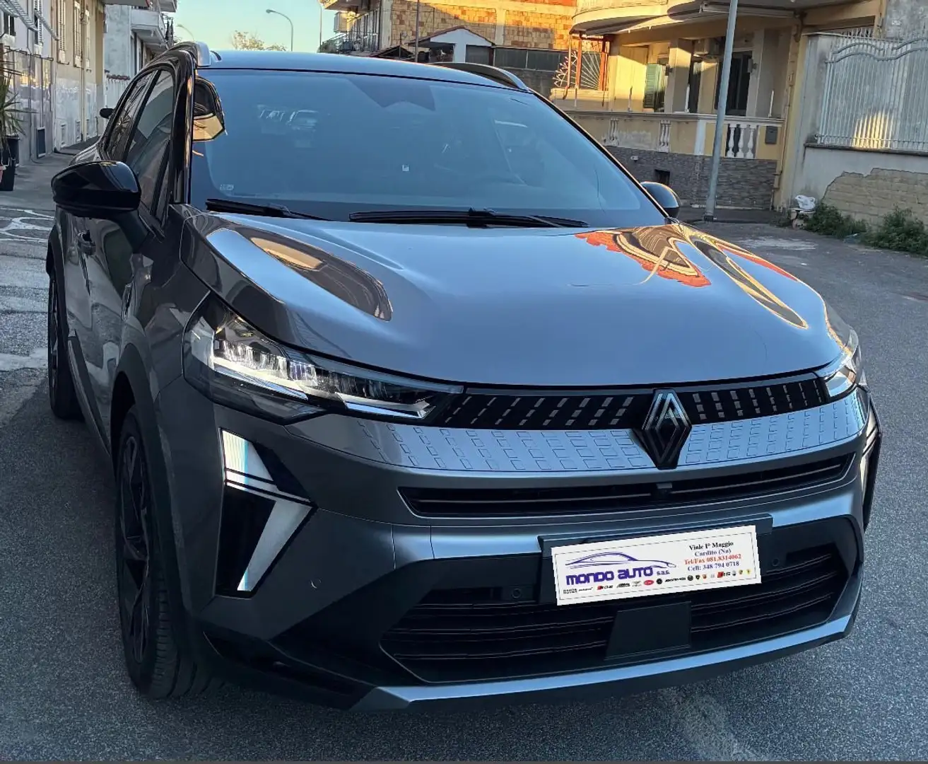 Renault Captur E TECH  160 CV EDC HIBRID ESPRIT  ALPINE KM O Grigio - 2