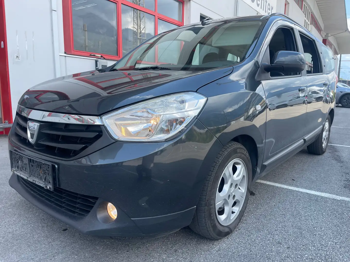 Dacia Lodgy Dacia Lodgy Laureate 110 dCi 7Sitre Grey - 1