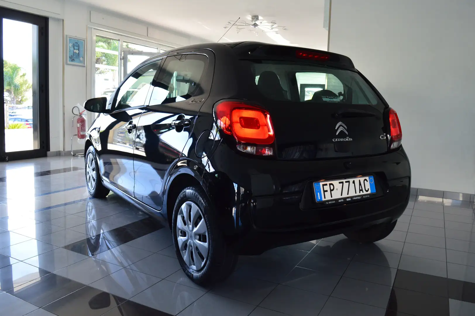 Citroen C1 II 1.0 VTi 69Cv Feel 5p - Unica P./Italiana Zwart - 2
