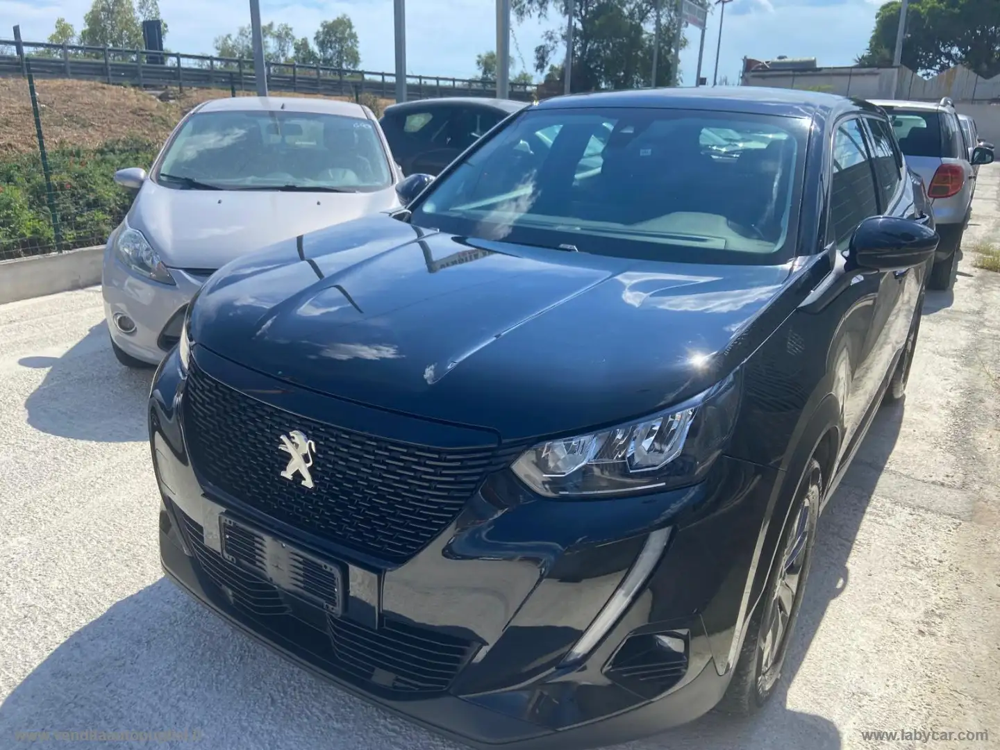 Peugeot 2008 BlueHDi 100 S&S GT Line Nero - 1