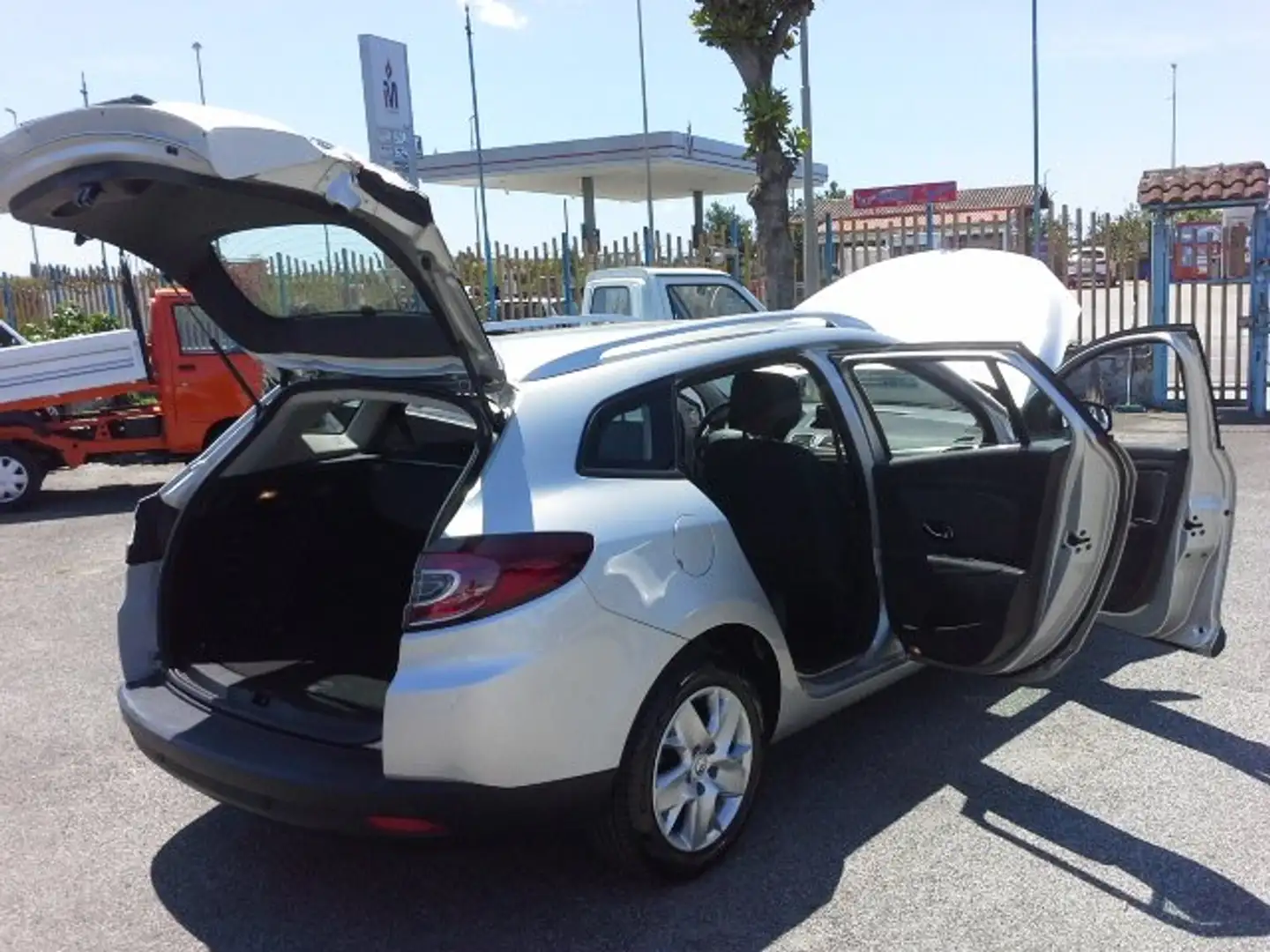 Renault Megane 1.5 DCI STATION WAGON TELECAMERA POSTERIORE Gris - 1