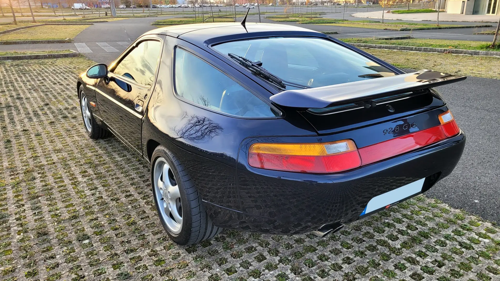 Porsche 928 928 GTS Azul - 2