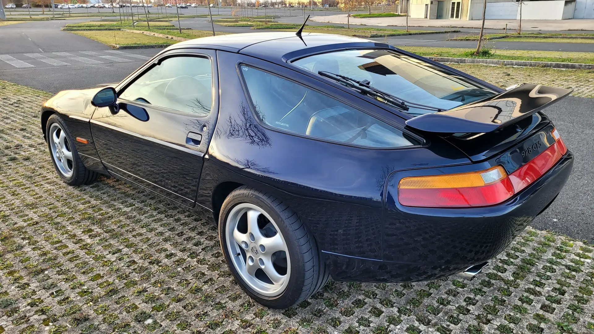 Porsche 928 928 GTS Azul - 1