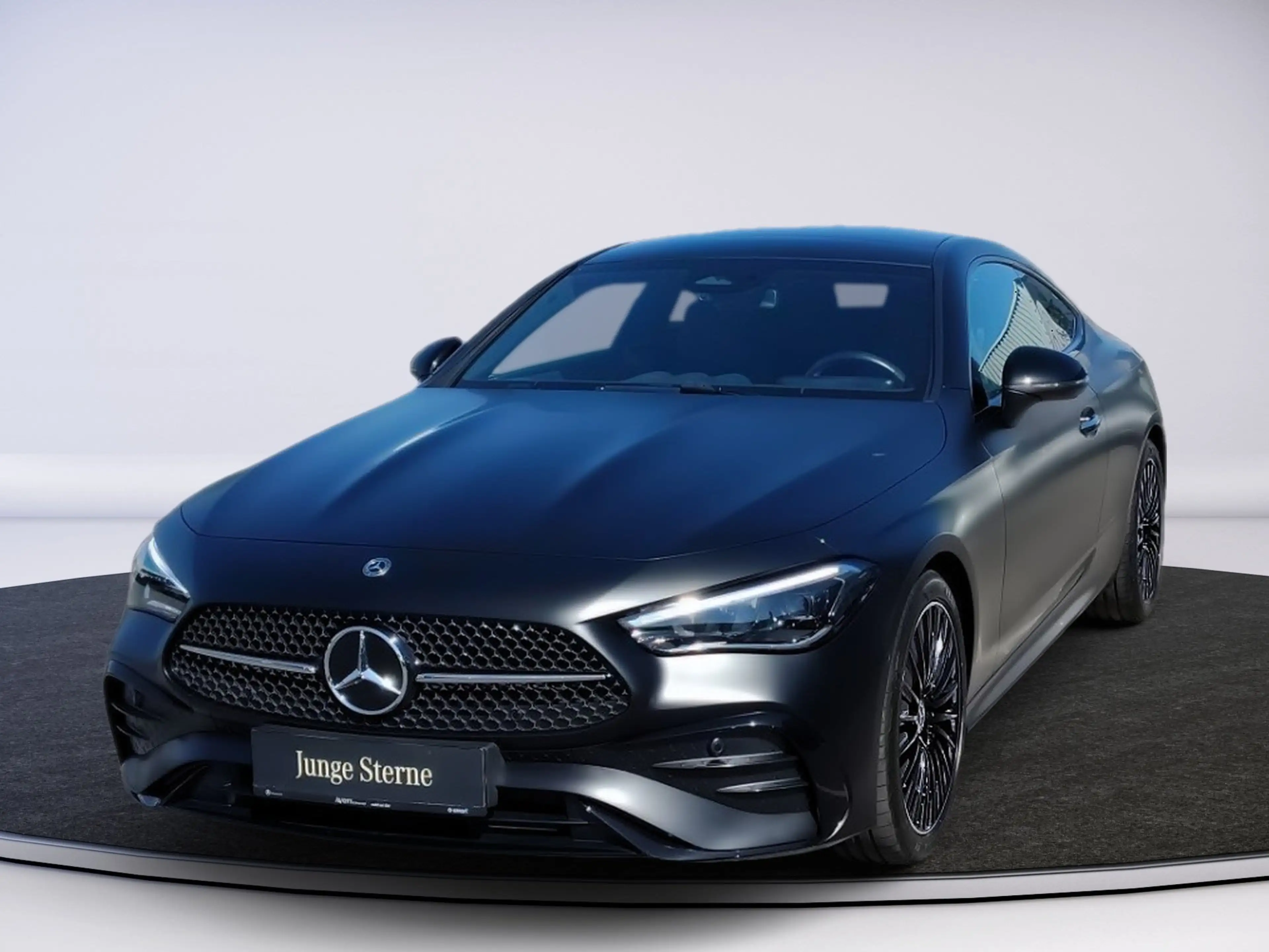 Mercedes-Benz CLE 180 Coupé AMG Line Glasdach Winterpaket — photo 3