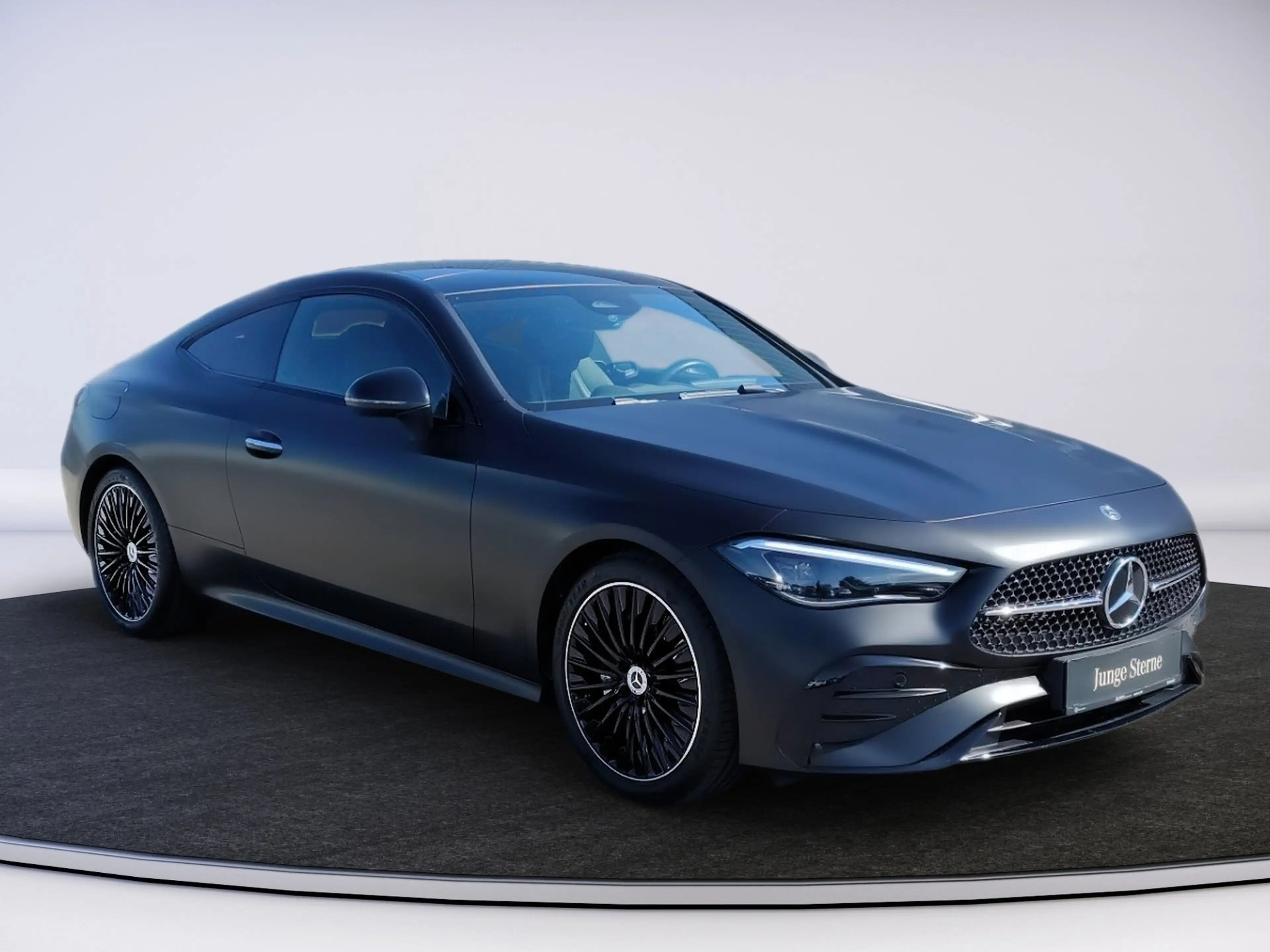 Mercedes-Benz CLE 180 Coupé AMG Line Glasdach Winterpaket — photo 6