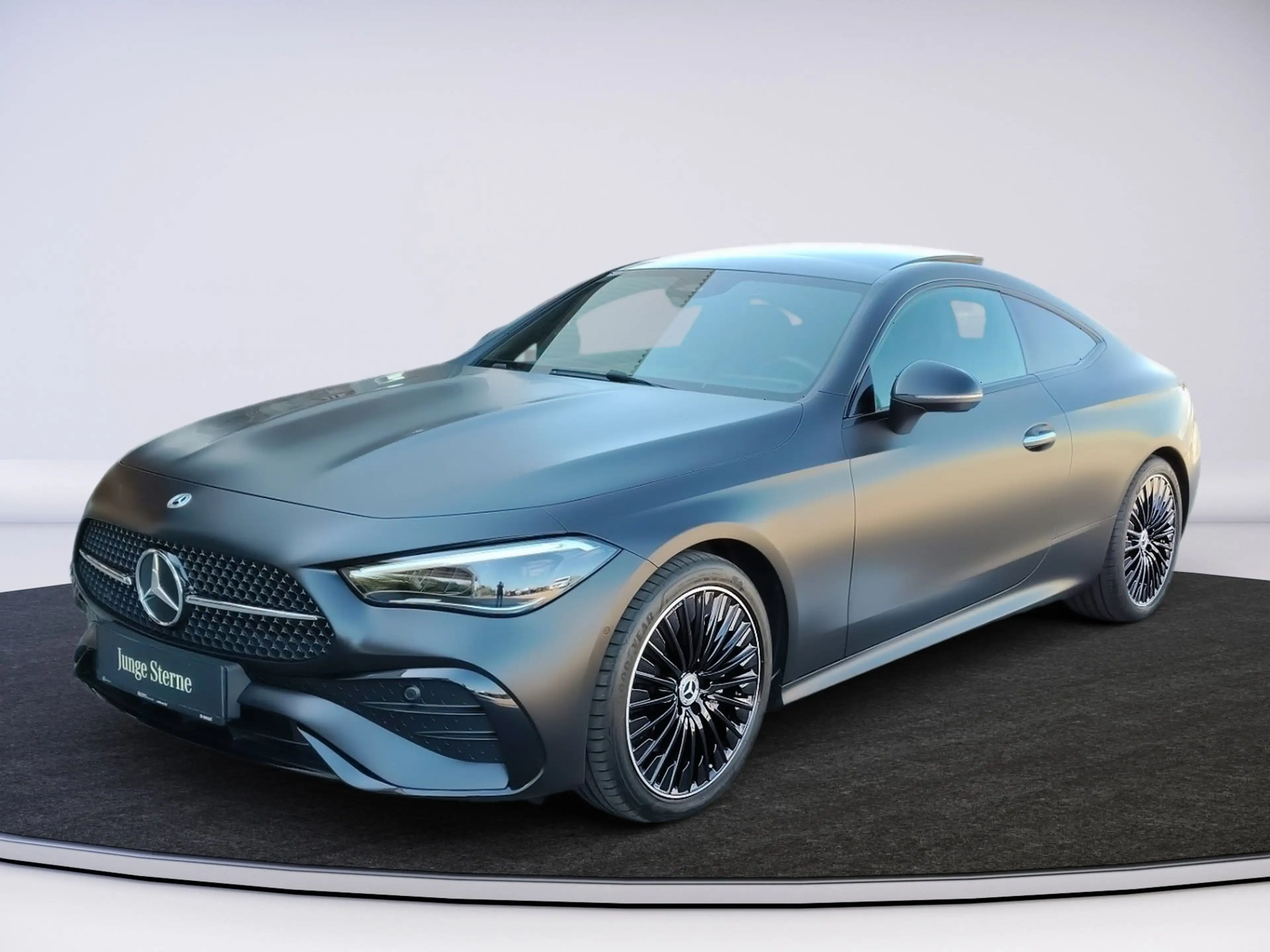Mercedes-Benz CLE 180 Coupé AMG Line Glasdach Winterpaket — photo 2