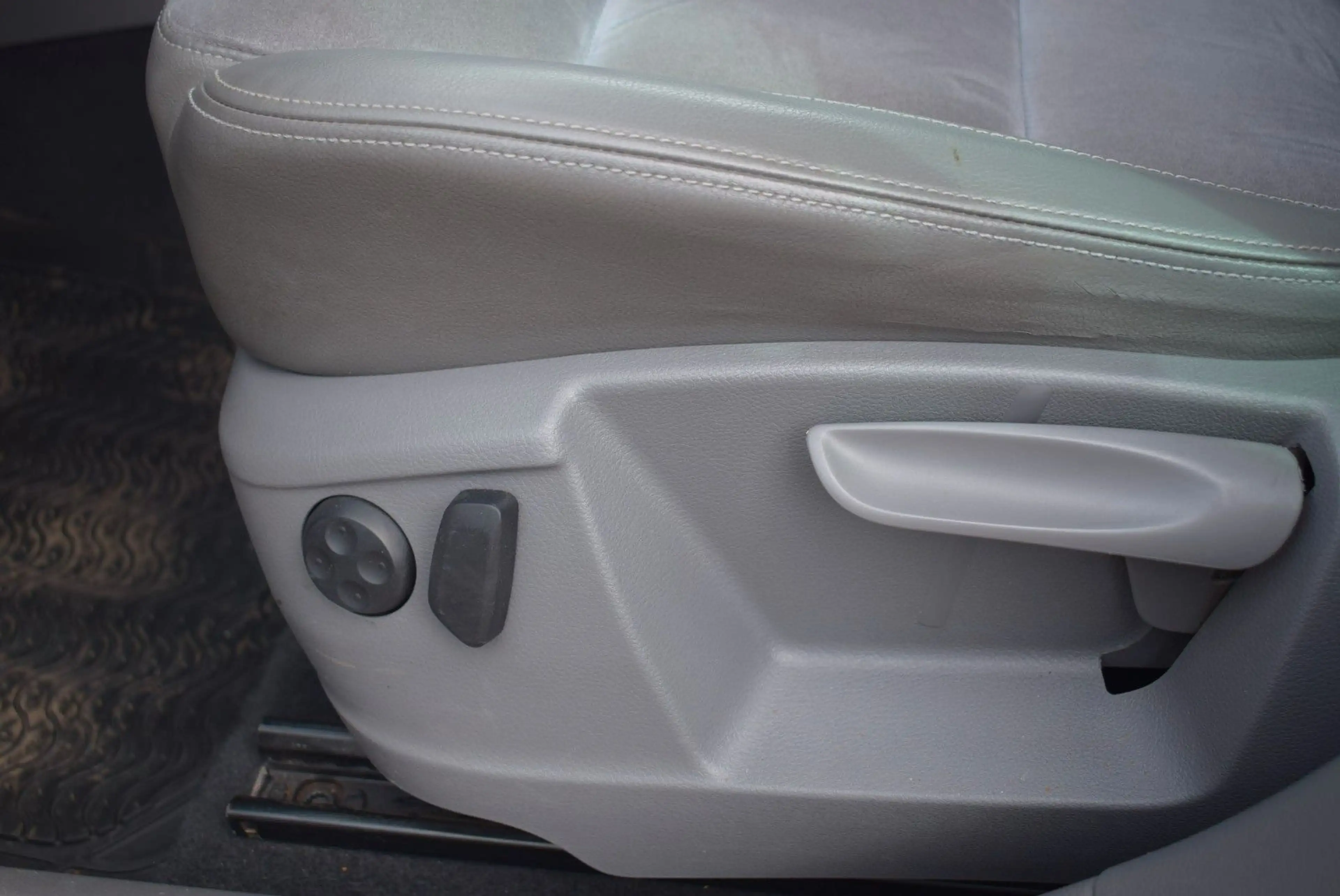 Volkswagen Sharan Highline BMT AUTOM., LEDER, 7 SITZER — photo 13
