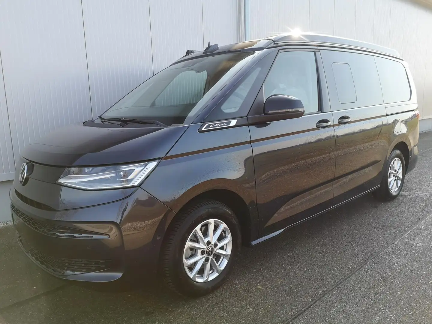 Volkswagen T7 California T7 2.0TDI DSG California Beach GV5 Komfort+ Mavi - 1