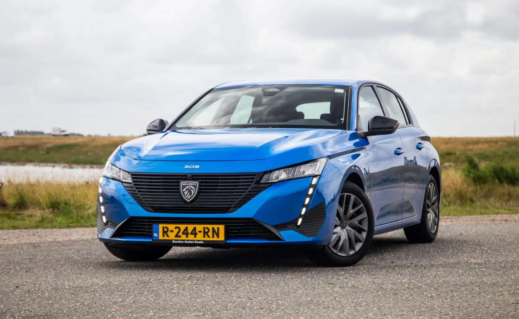 Peugeot 308 1.2 PureTech Active Pack Business CARPLAY / AIRCO Blauw - 1