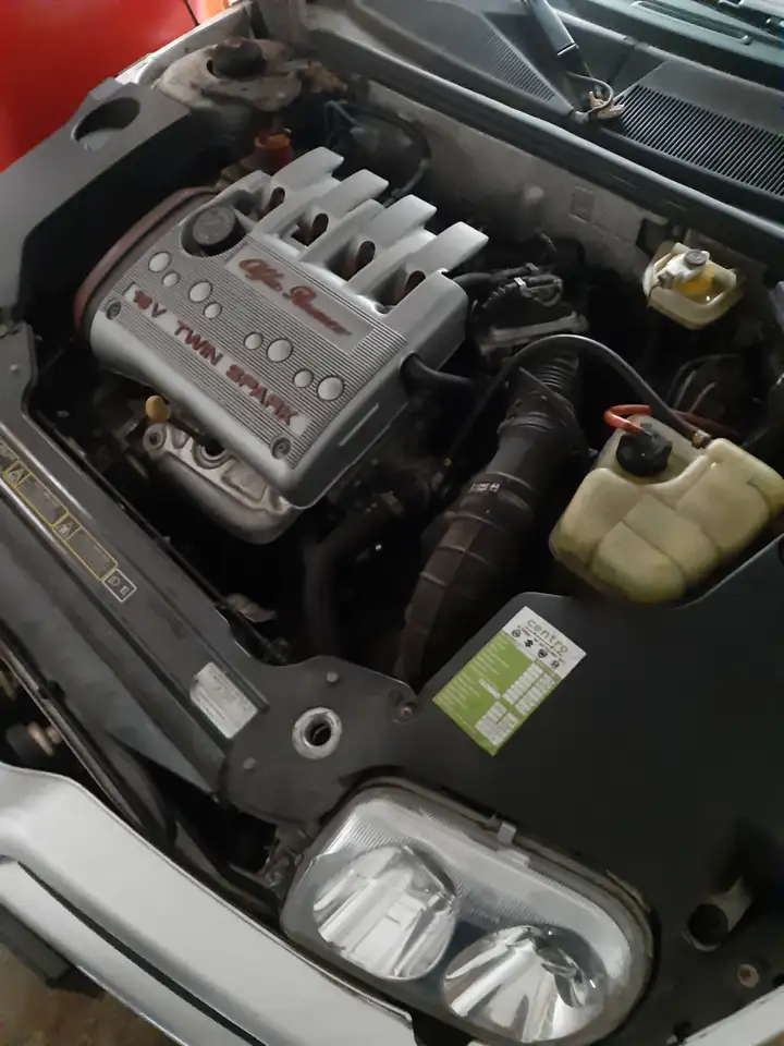Alfa Romeo Spider 2,0 Twin Spark 16V, foto 11
