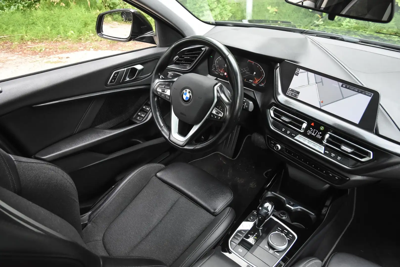 BMW 118 1-serie 118i Executive Edition automaat / bekende Zwart - 2
