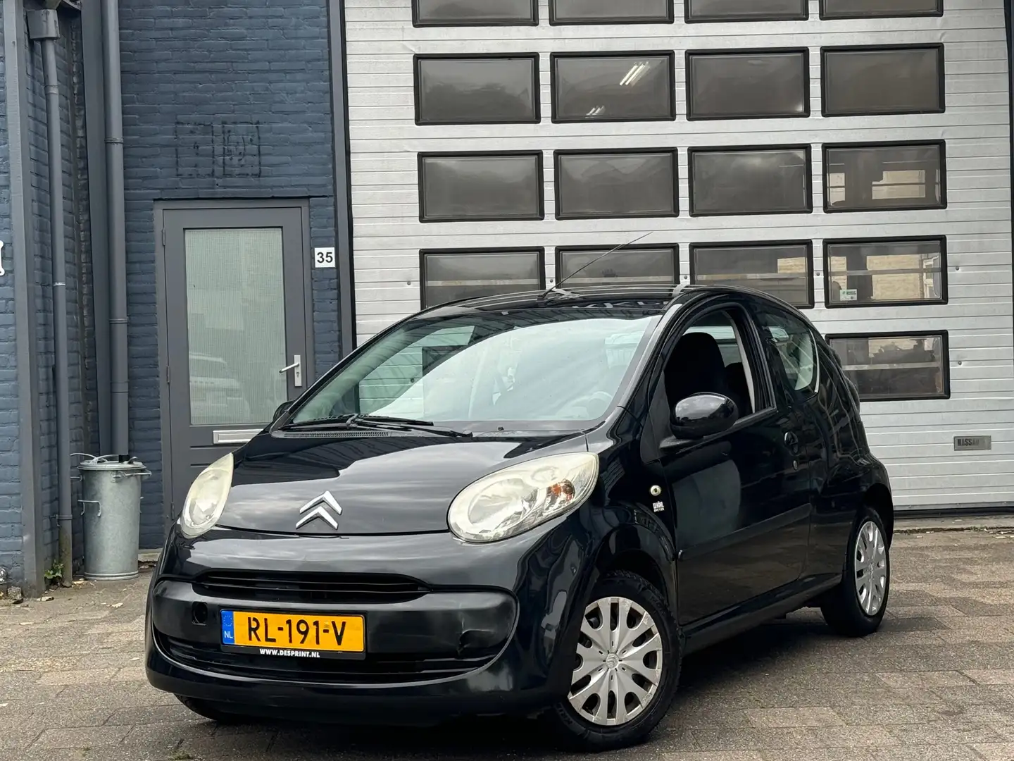Citroen C1 1.0-12V Ambiance | Elek-Pakket | Airco | NW APK Schwarz - 1