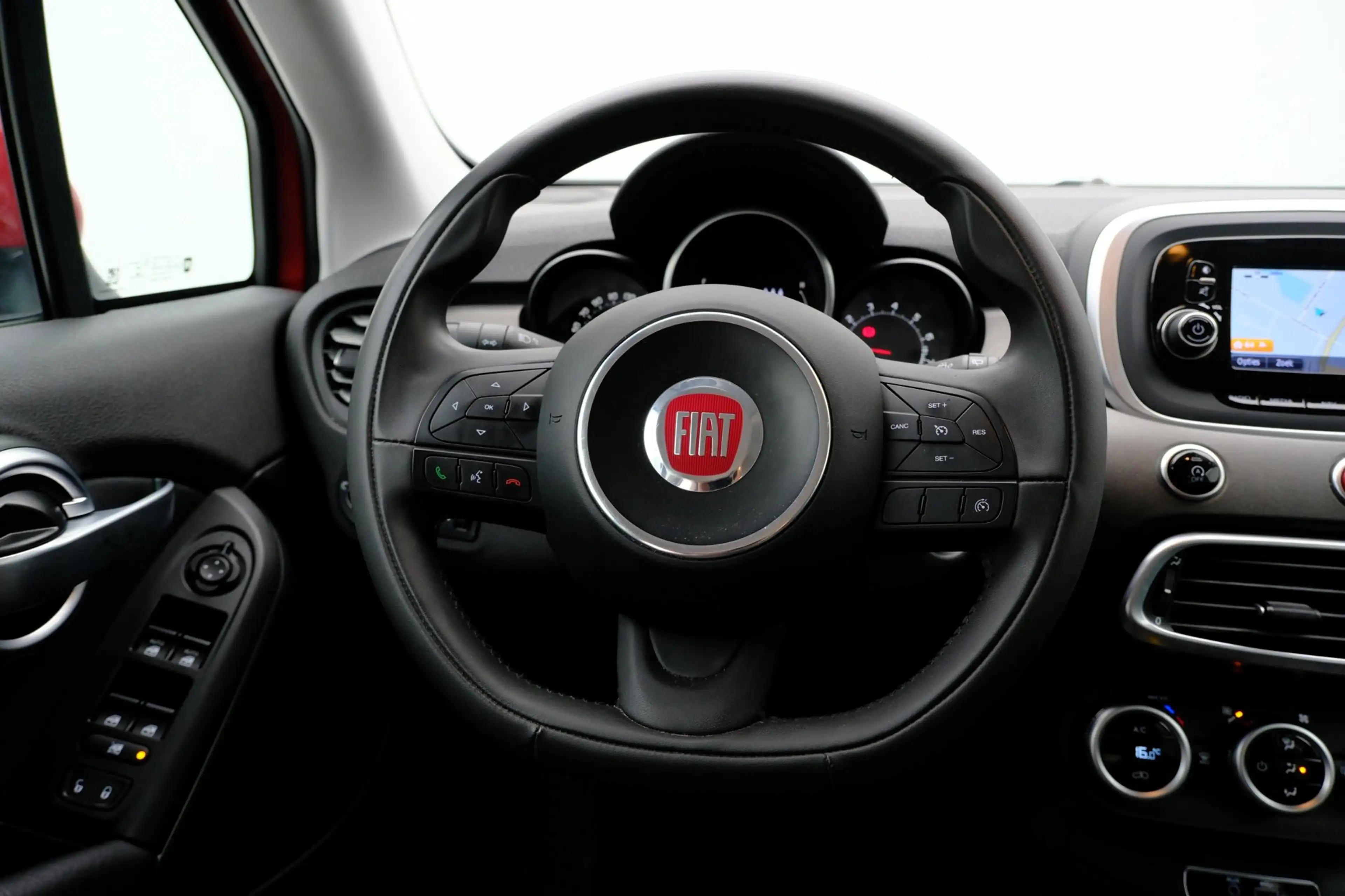 Fiat 500X Cross 1.4 Turbo 140pk MultiAir Cross Navi|Clima|LM — photo 9
