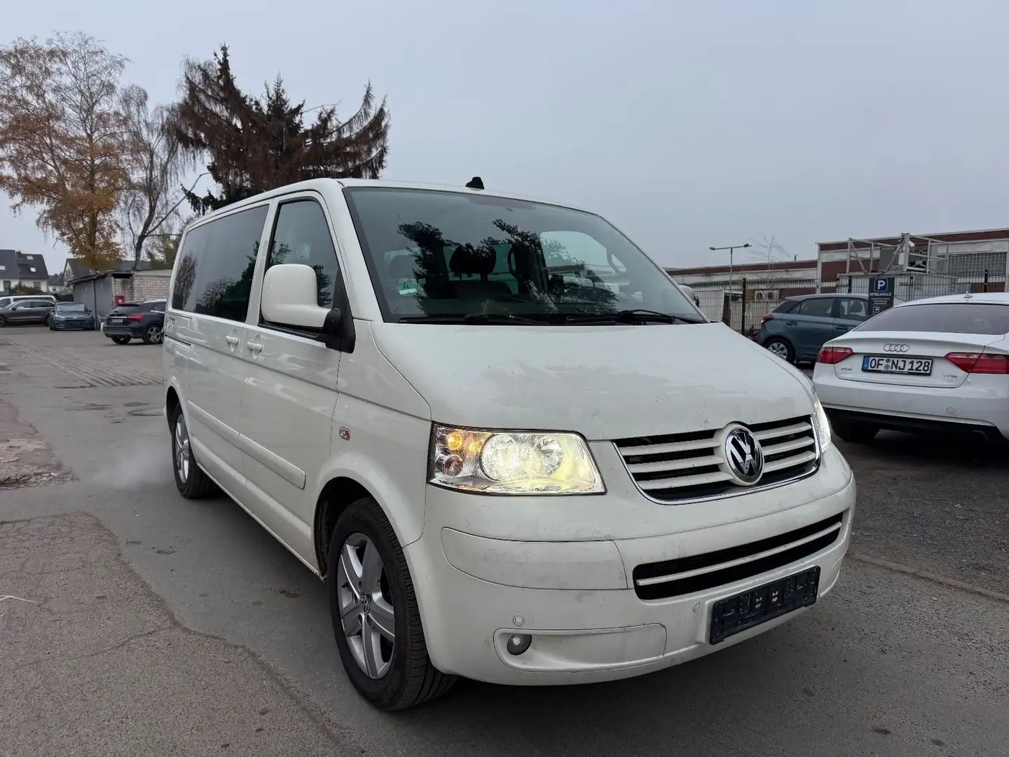 Volkswagen T5 Multivan 2.5 TDI UNITED VW SERVICE Blanc - 1