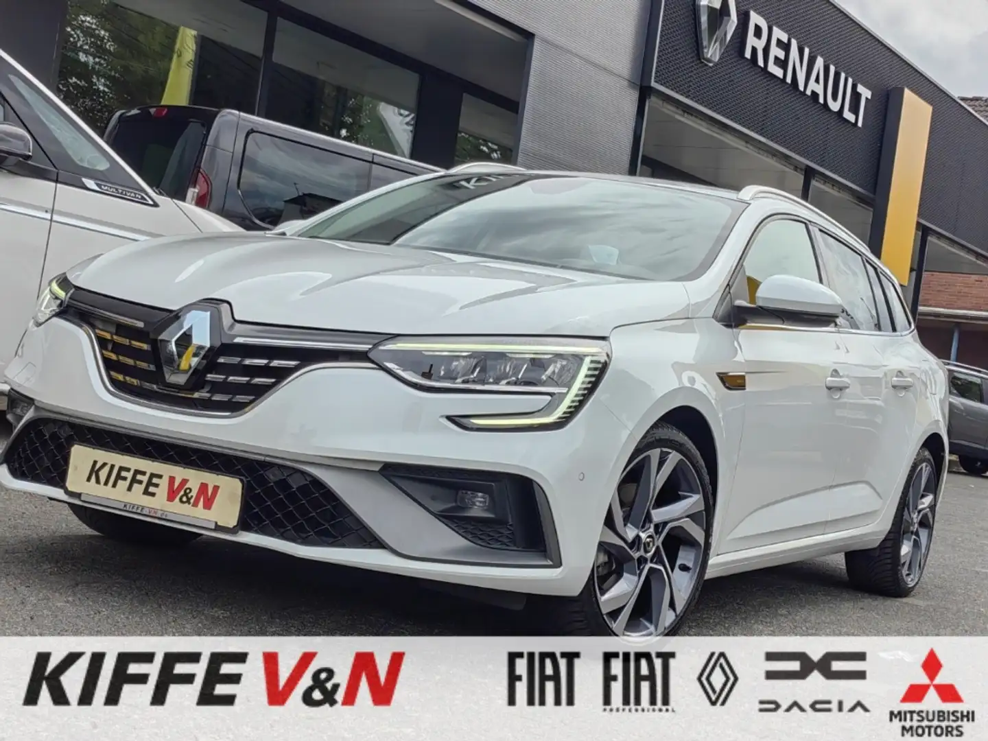Renault Megane Grandtour RS Hybrid Bose LED Navi Safety Weiß - 1