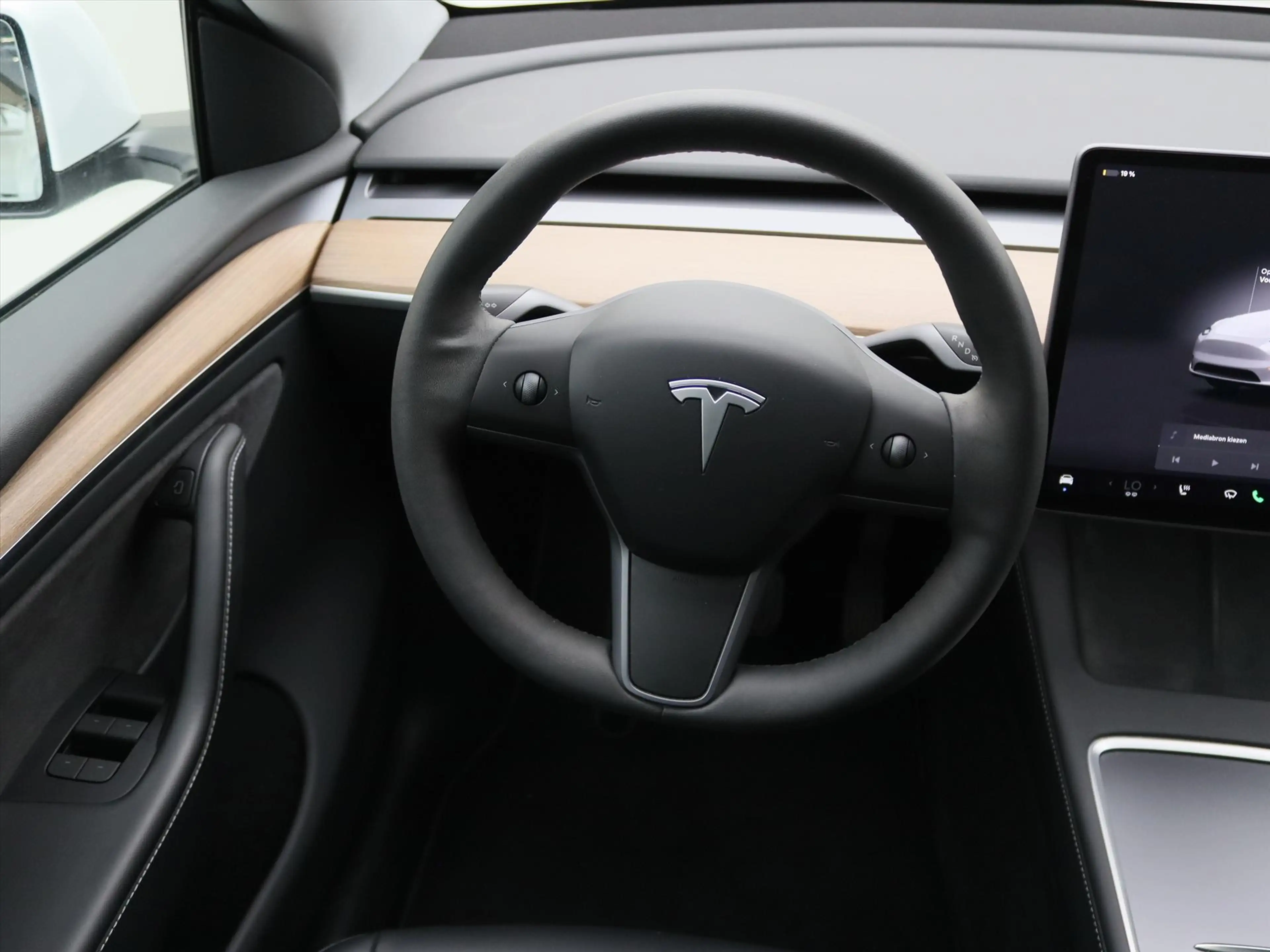 Tesla Model Y Long Range AWD 75kWh 351pk 91,3% SoH [ AMD RYZEN+A — photo 20