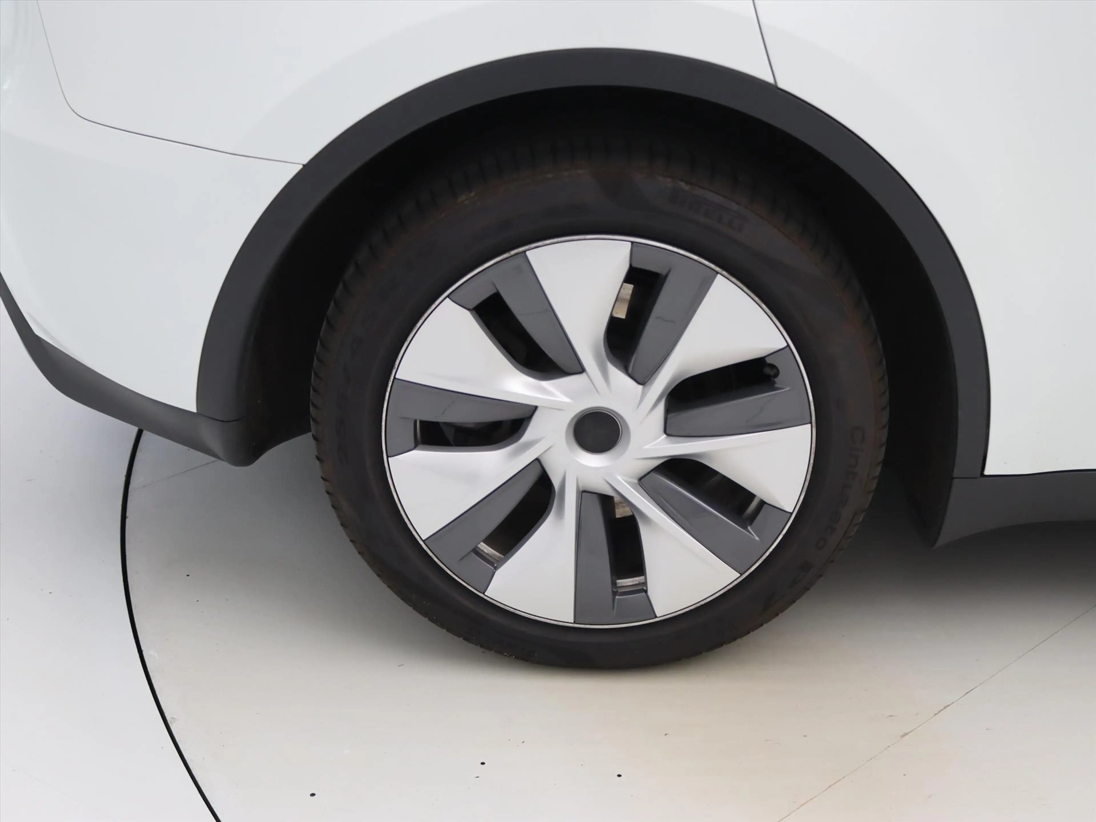Tesla Model Y Long Range AWD 75kWh 351pk 91,3% SoH [ AMD RYZEN+A — photo 10
