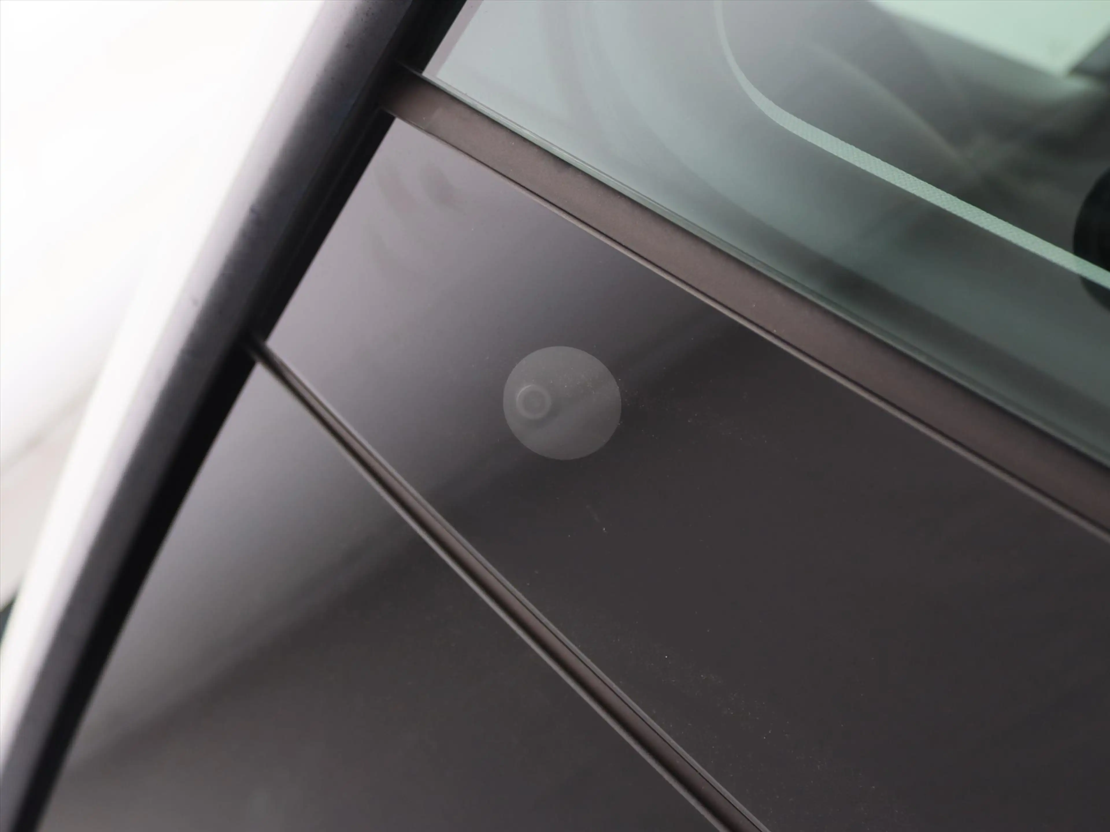 Tesla Model Y Long Range AWD 75kWh 351pk 91,3% SoH [ AMD RYZEN+A — photo 28