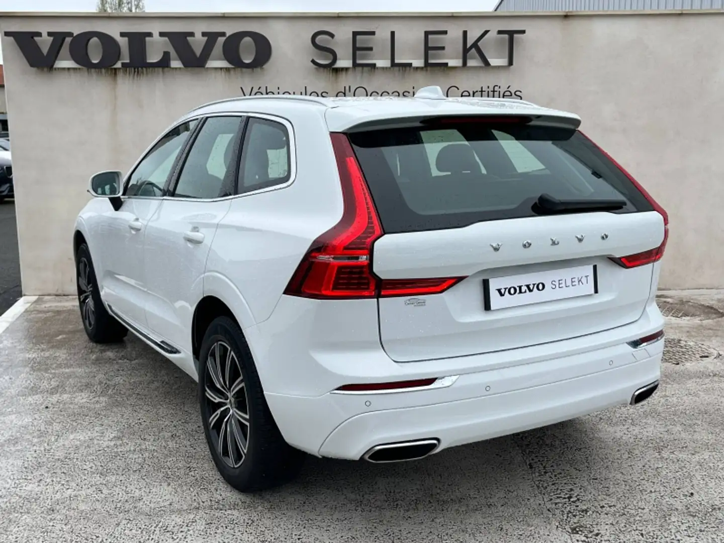 Volvo XC60 D4 AdBlue AWD 190ch Inscription Geartronic Blanc - 2