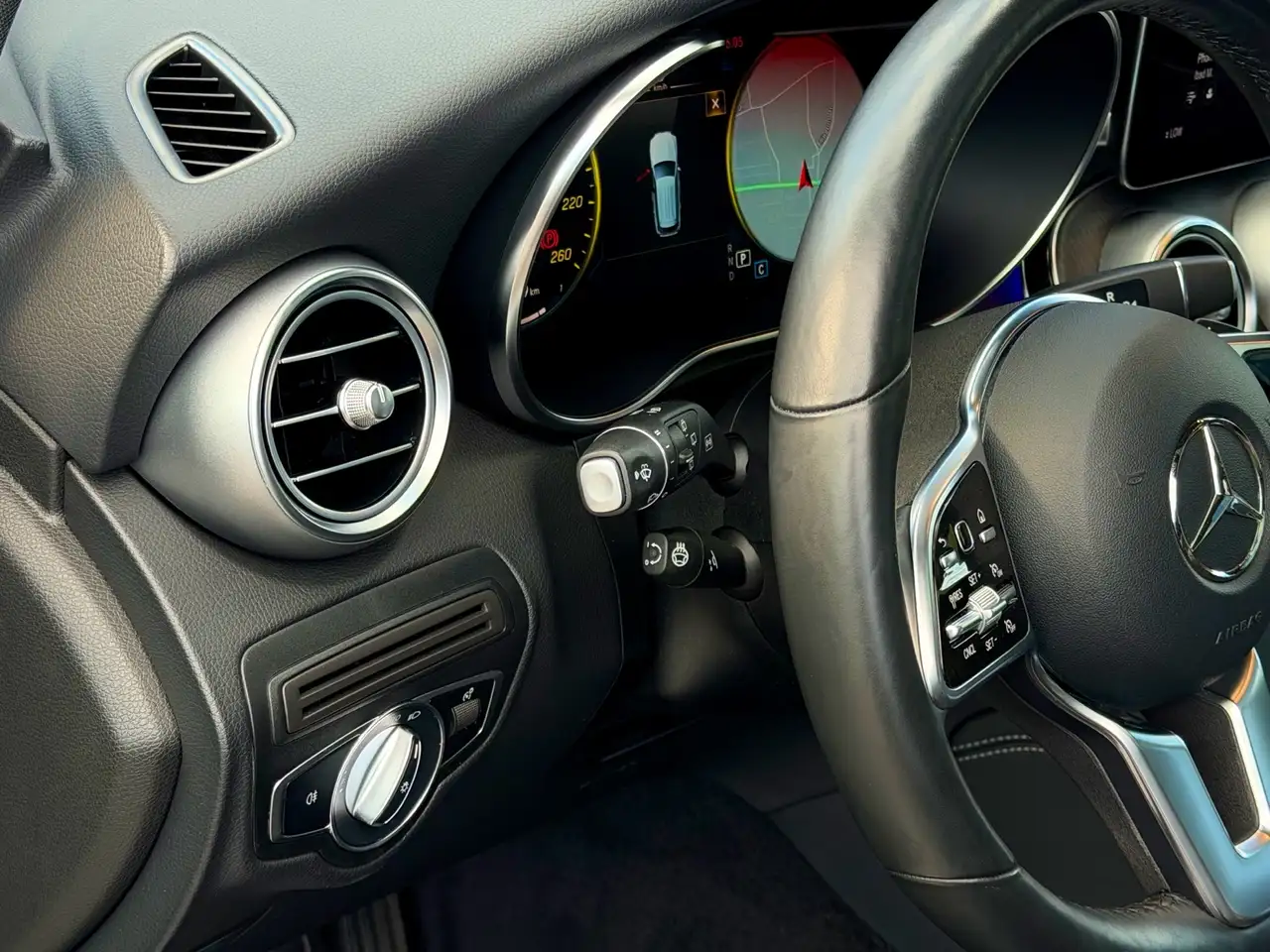 Mercedes-Benz GLC fotografie Mercedes-Benz GLC