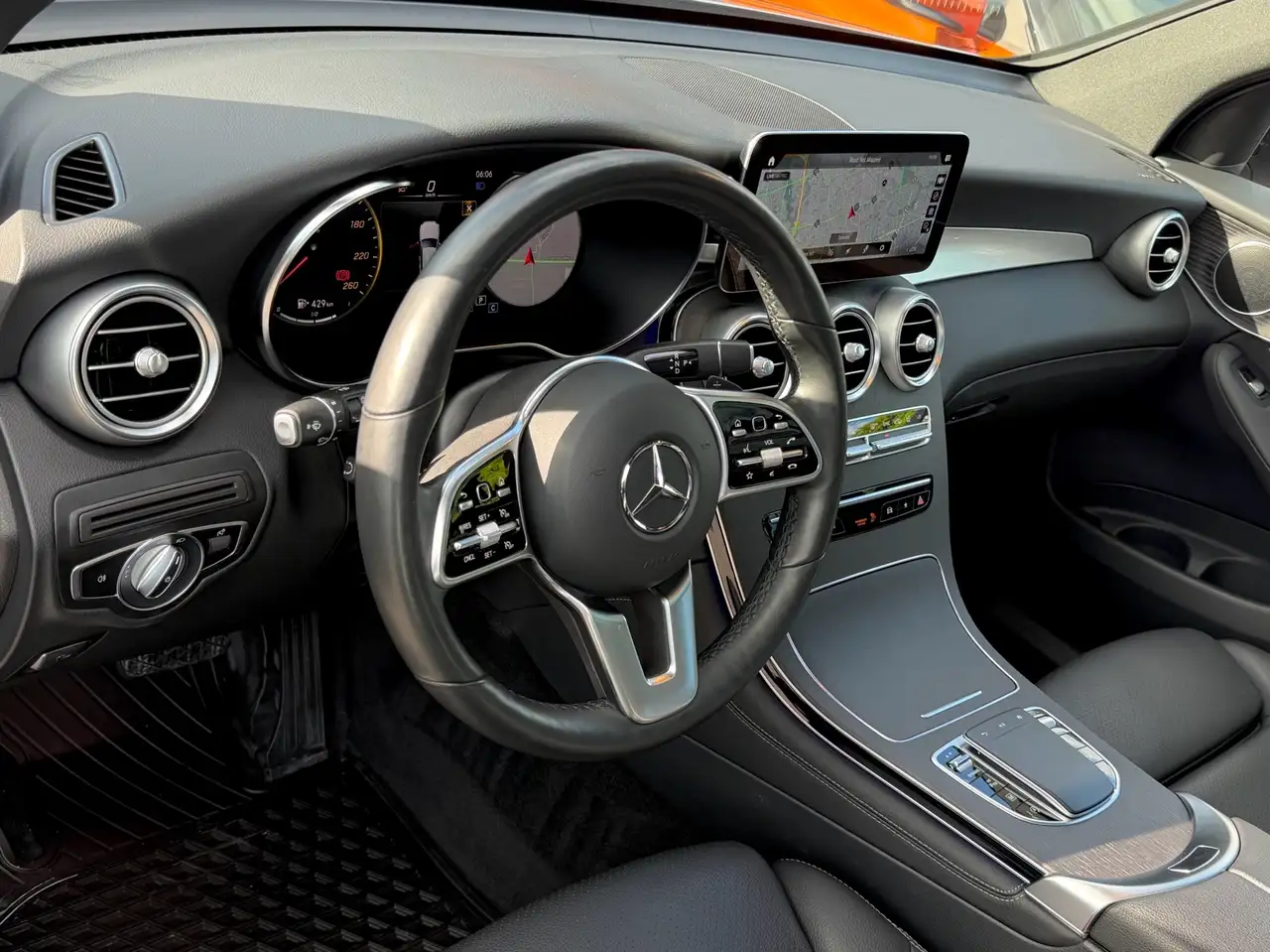 Mercedes-Benz GLC fotografie Mercedes-Benz GLC