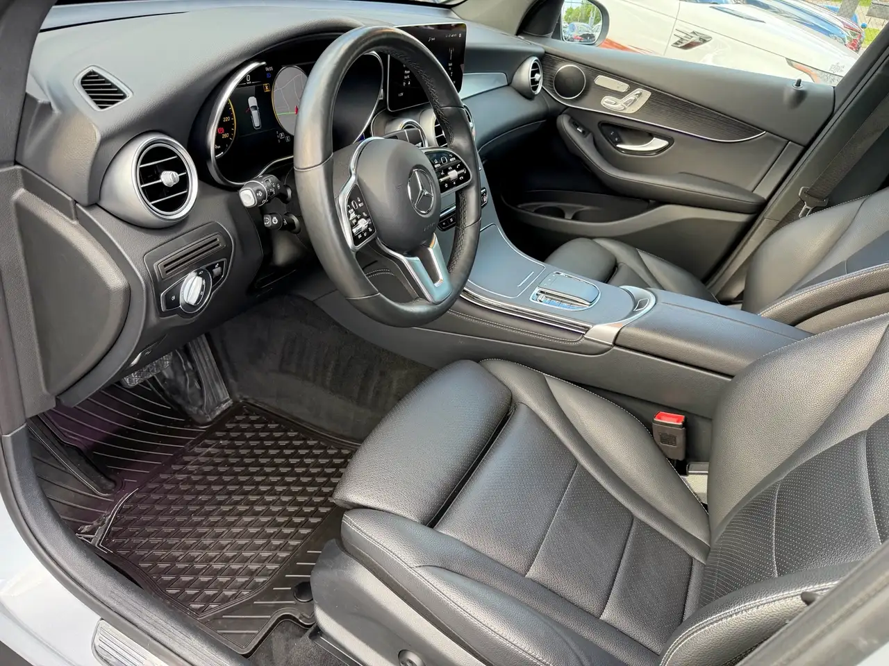 Mercedes-Benz GLC fotografie Mercedes-Benz GLC