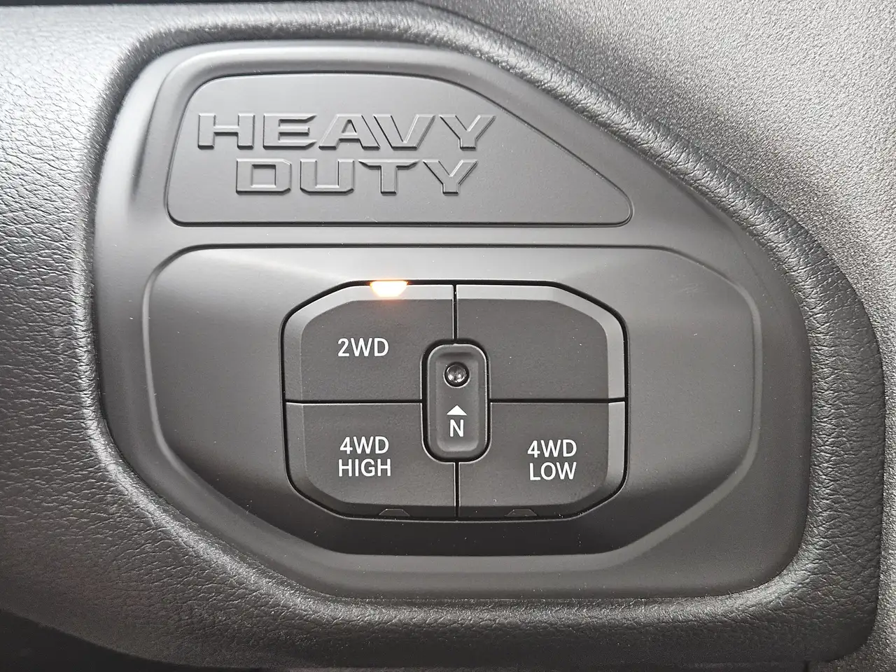 RAM 3500 снимка RAM 3500