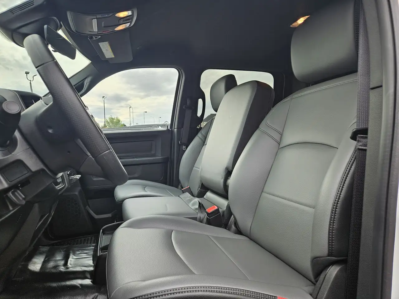 RAM 3500 снимка RAM 3500