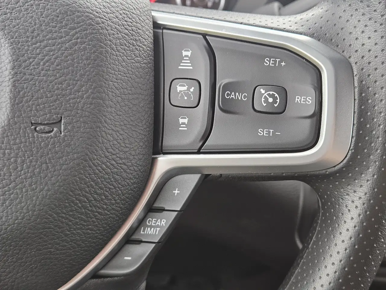 RAM 3500 снимка RAM 3500