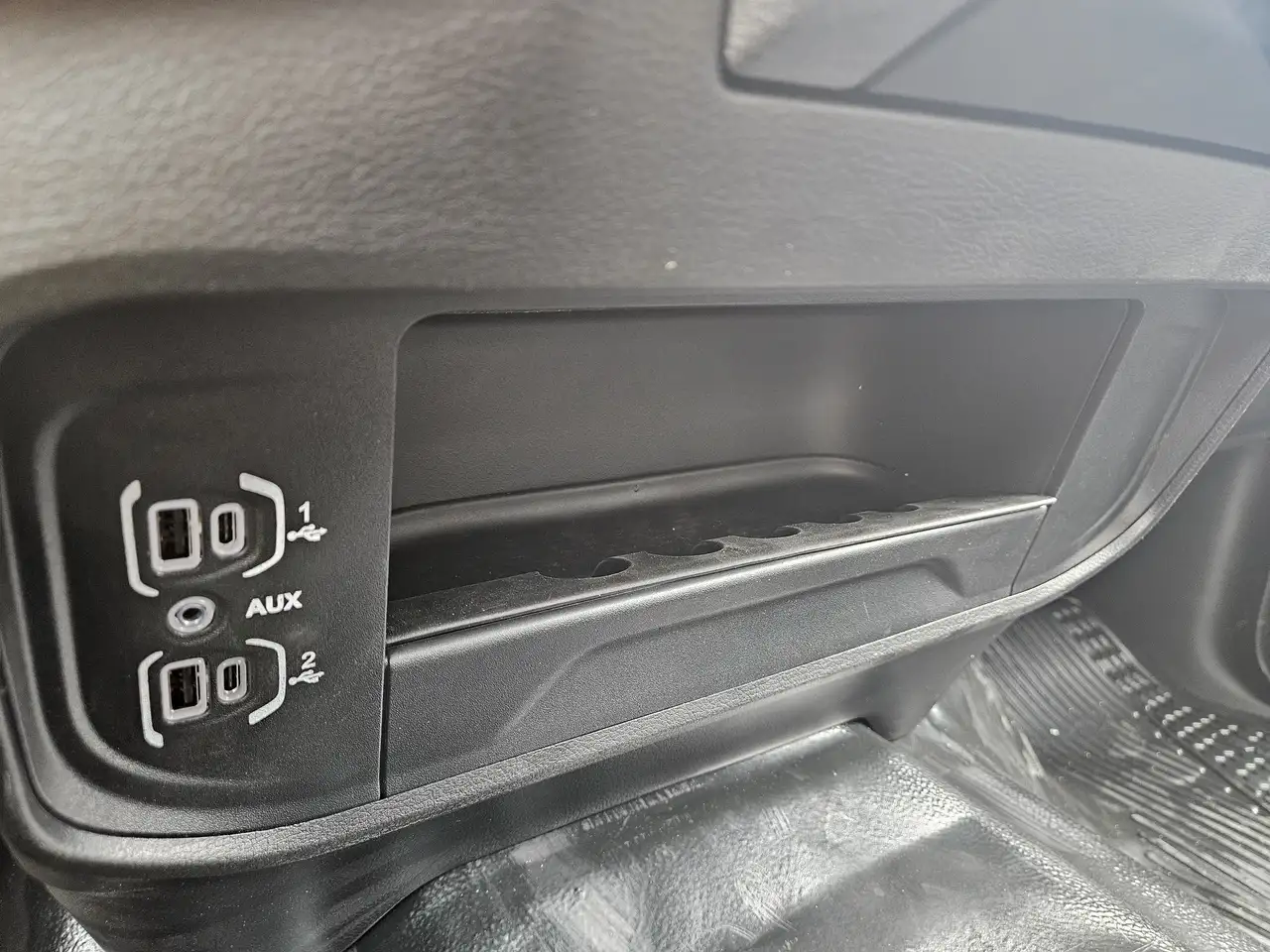 RAM 3500 снимка RAM 3500
