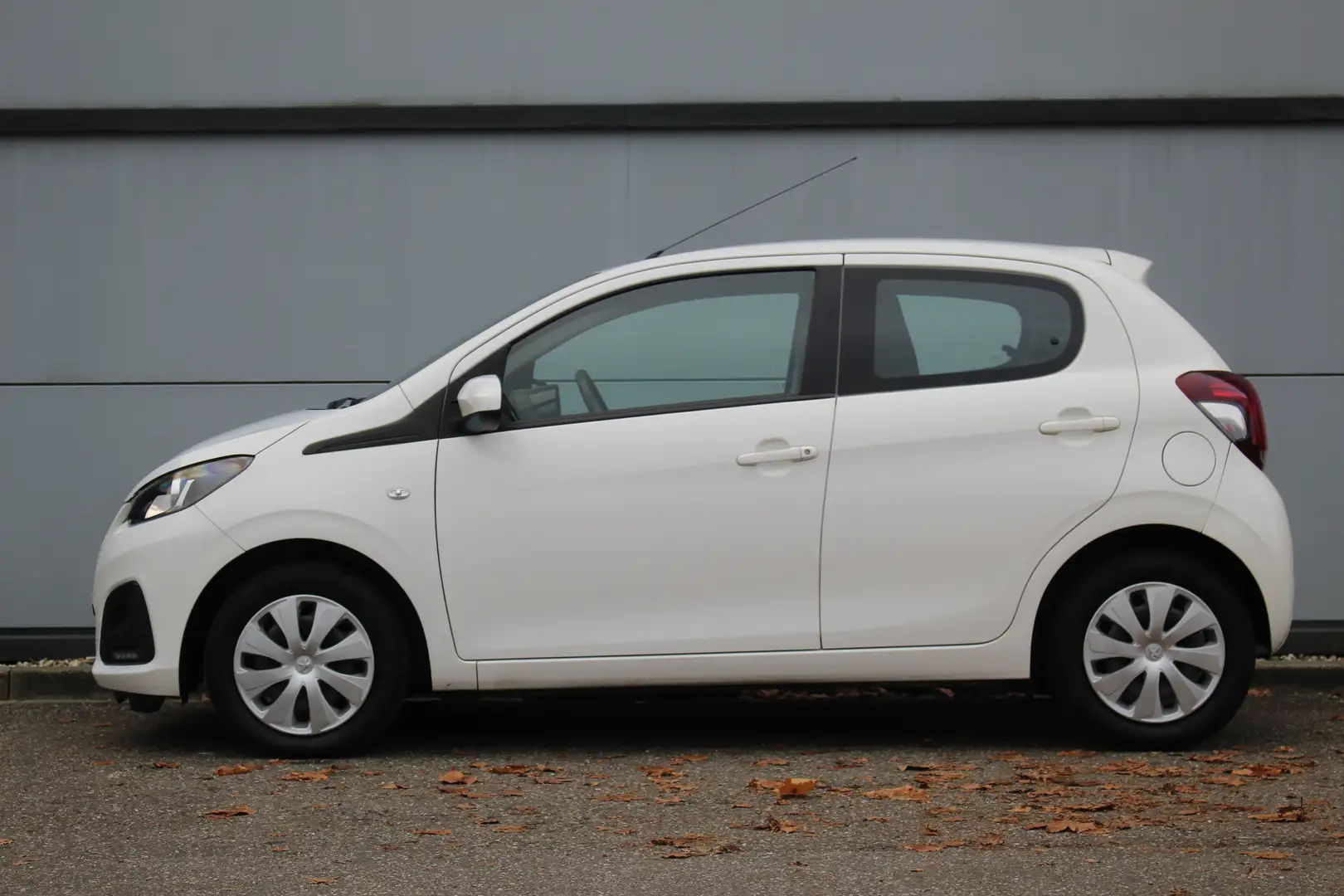 Peugeot 108 1.0 e-VTi Blue Lion | Airco | Bluetooth | Mistlamp Blanc - 2