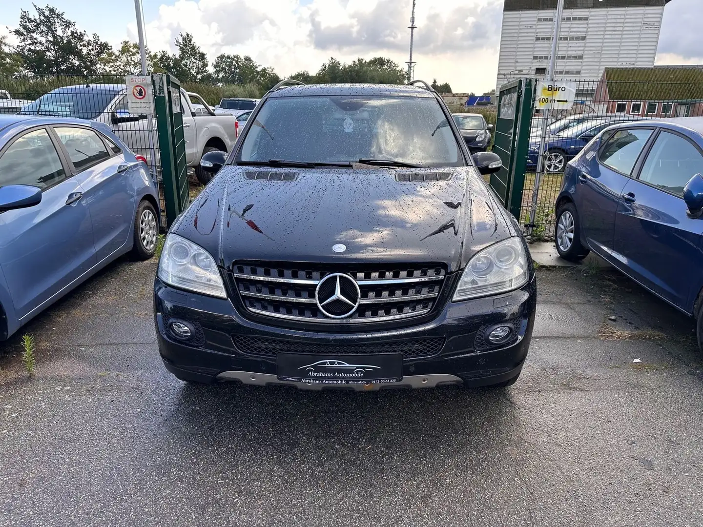 Mercedes-Benz ML 320 CDI TÜV 07/27 Motor NEU Negru - 2