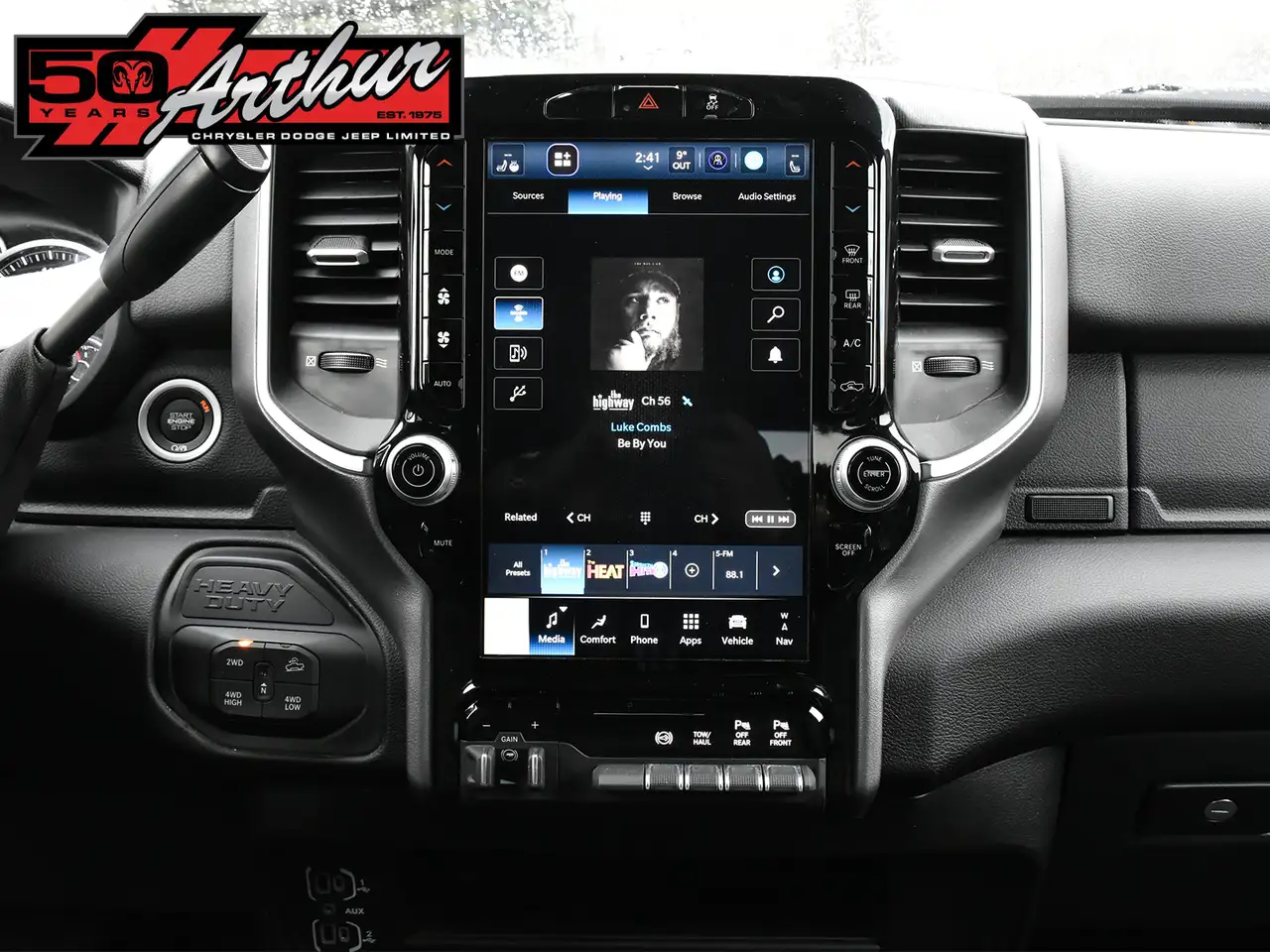 RAM 2500 снимка RAM 2500