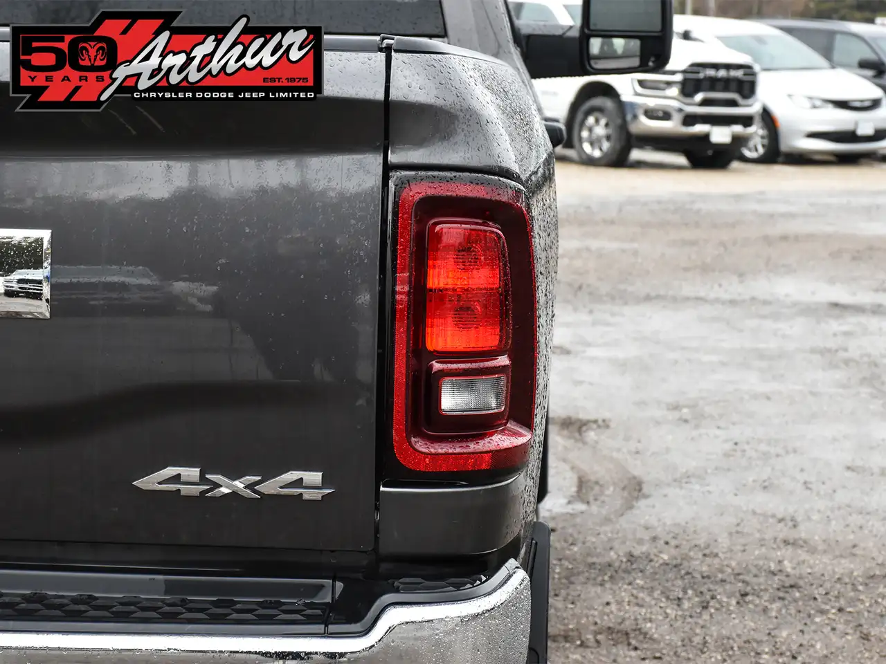 RAM 2500 снимка RAM 2500