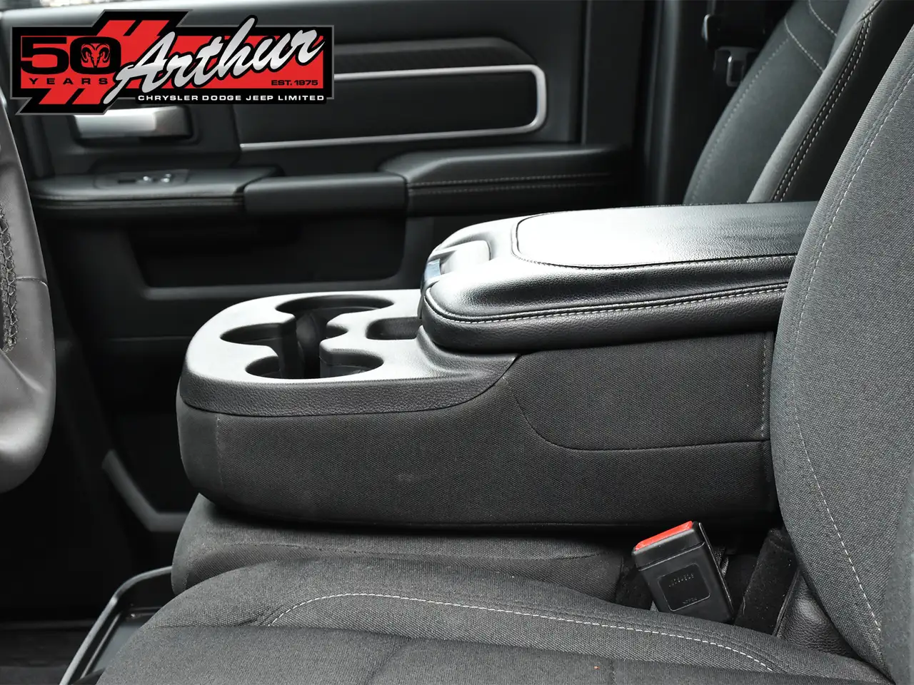 RAM 2500 снимка RAM 2500