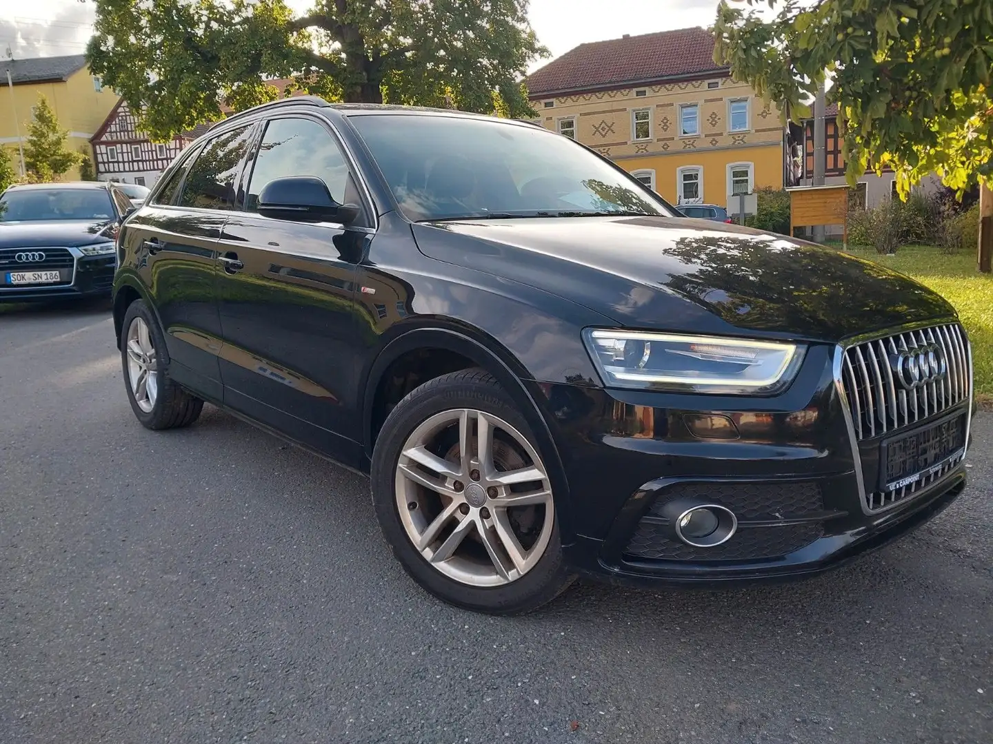 Audi Q3 2.0 TDI 3x S-Line Top Zustand Preisreduziert Schwarz - 1