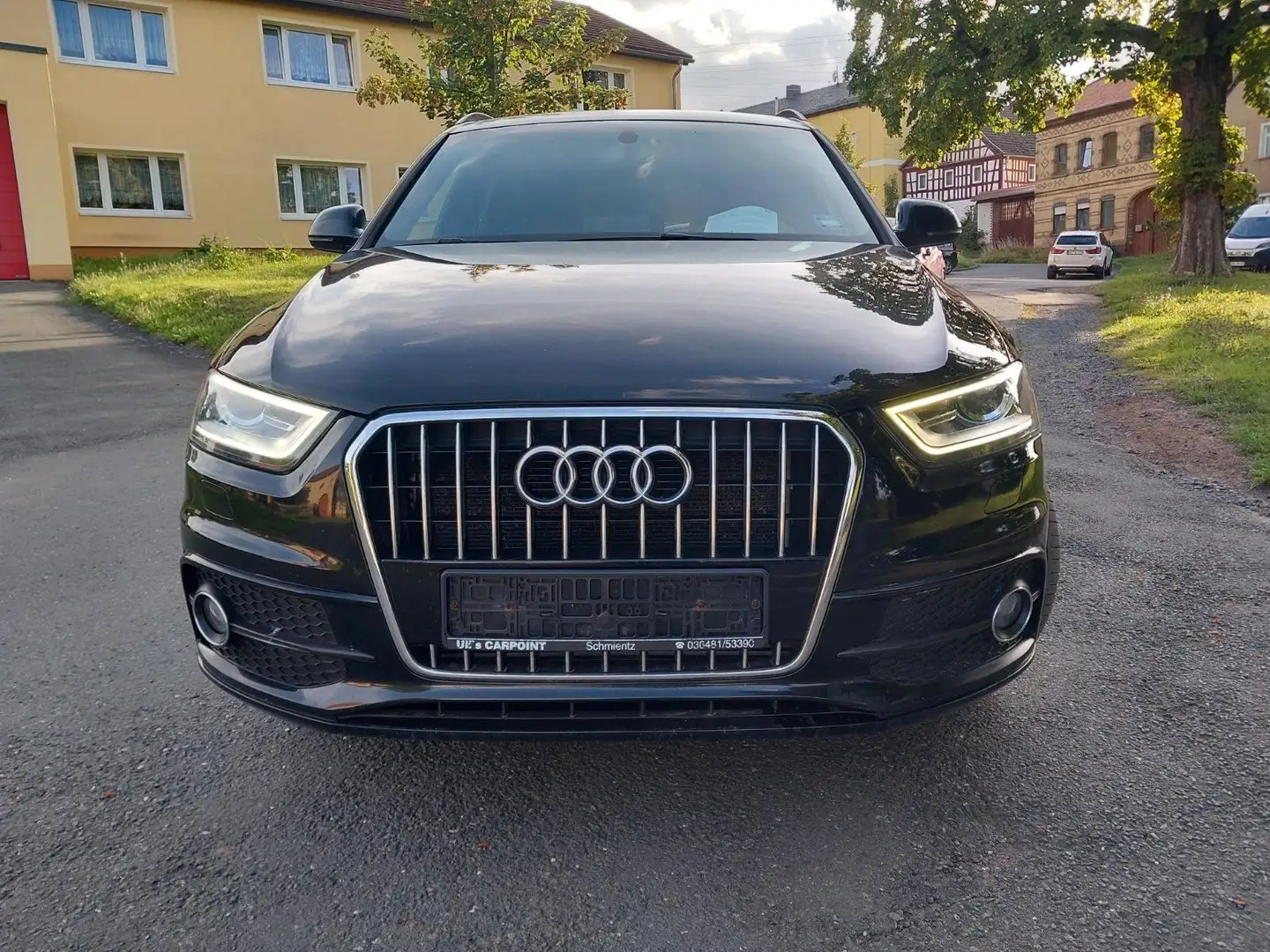 Audi Q3 2.0 TDI 3x S-Line Top Zustand Preisreduziert Schwarz - 2