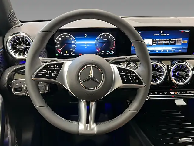 Mercedes-Benz A view 11