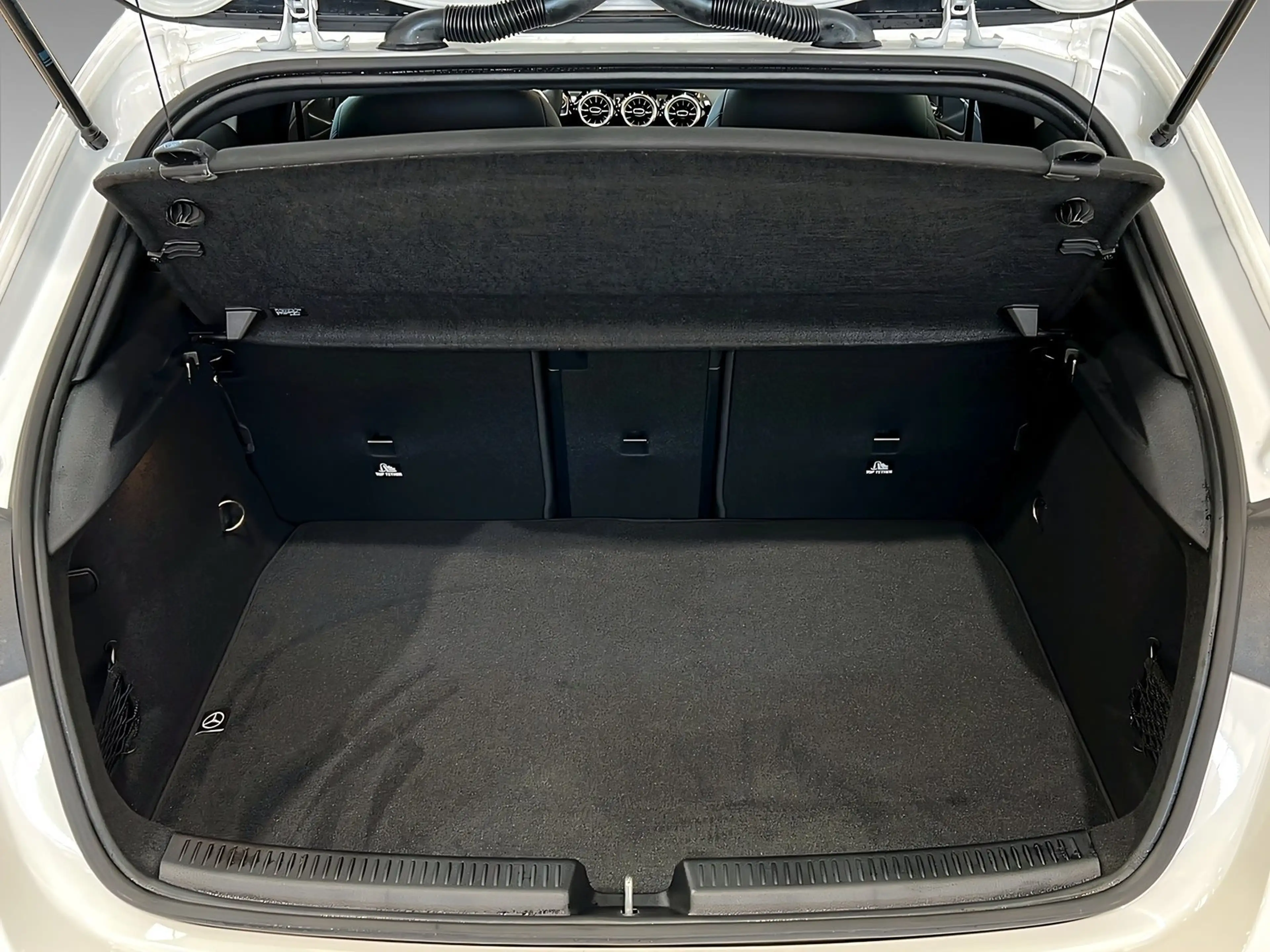 Mercedes-Benz A 200 PROGRESSIVE+NIGHT+MULTI+Kam+StHz+SHz+TotW — photo 6