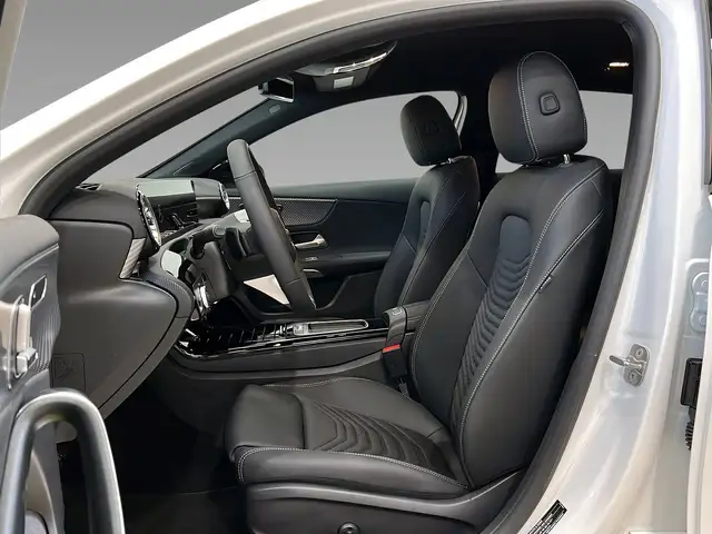 Mercedes-Benz A view 8