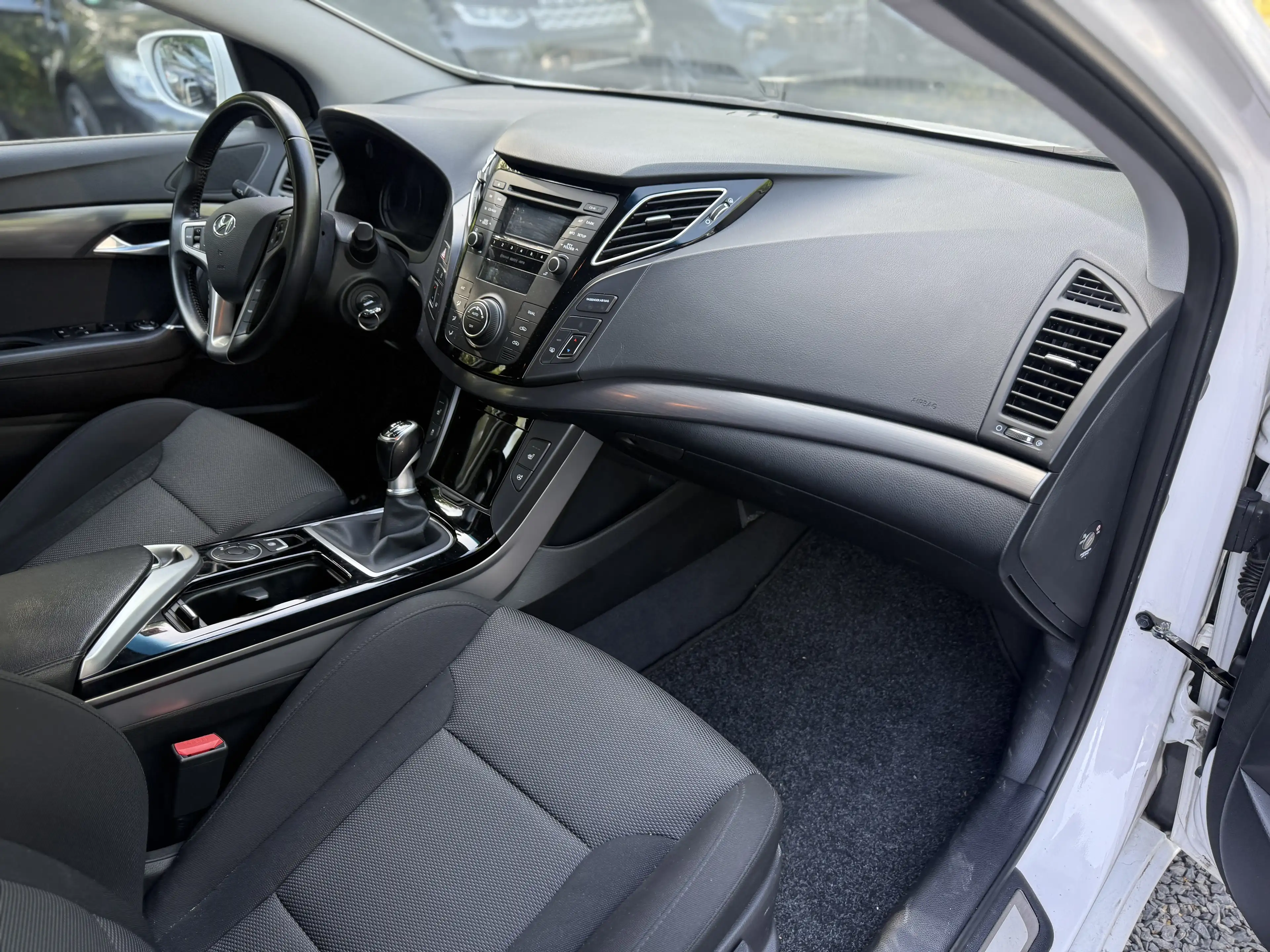 Hyundai i40 Style — photo 8