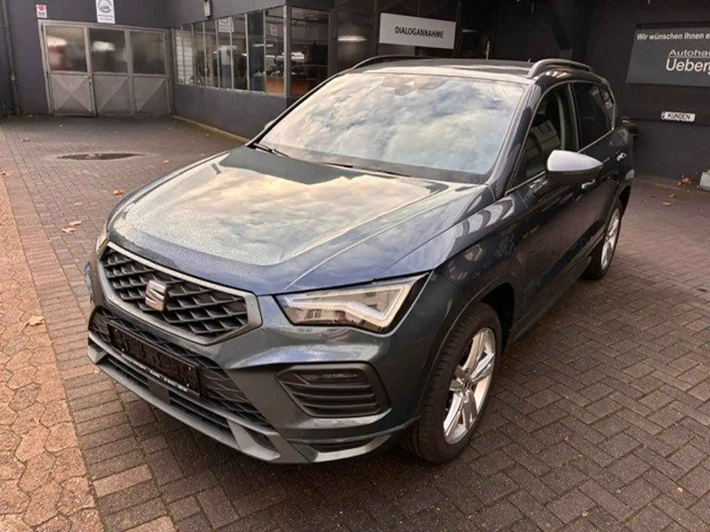 SEAT Ateca FR DSG Grau - 1