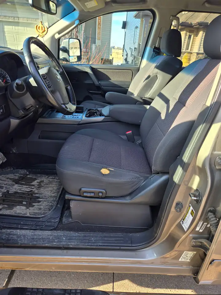 Nissan Titan снимка Nissan Titan