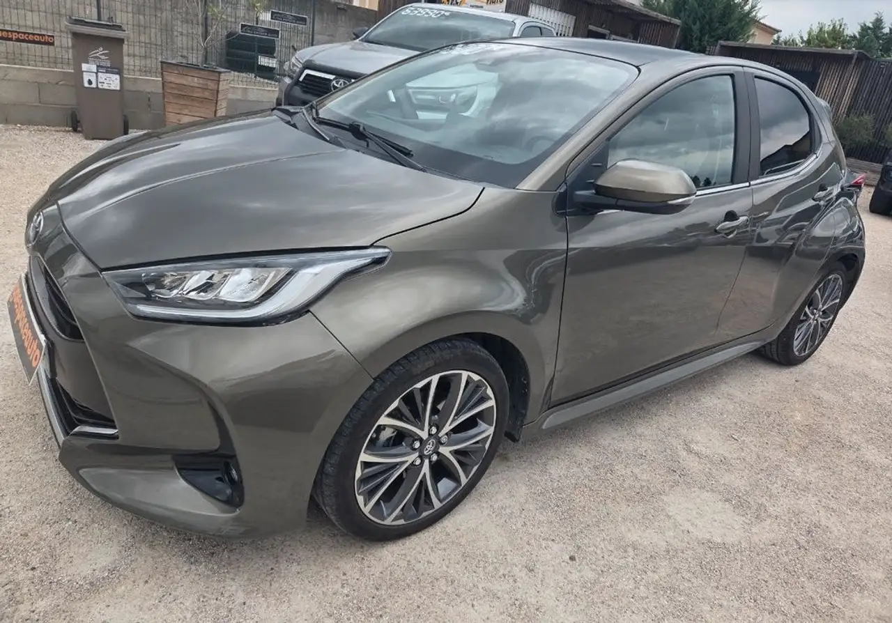 Toyota Yaris Yaris — photo 2