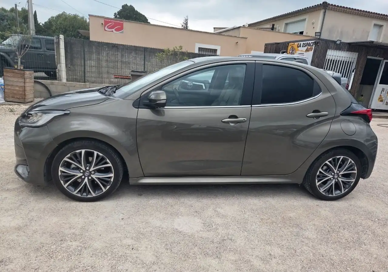 Toyota Yaris Yaris — photo 3